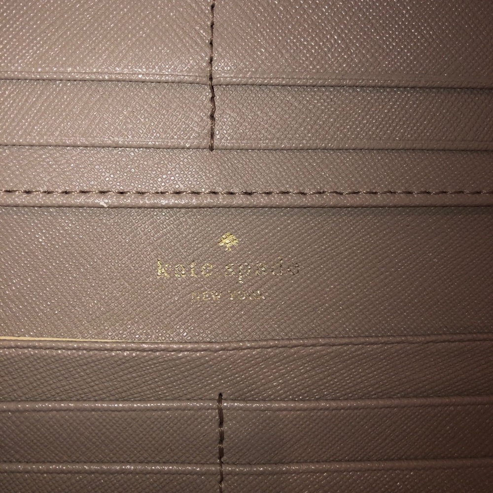 Kate Spade Wallet - Picture 8 of 8